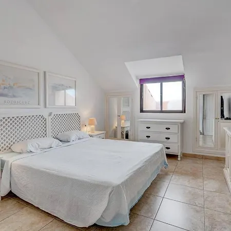Royal Garden - 2 Bedroom Appartement *