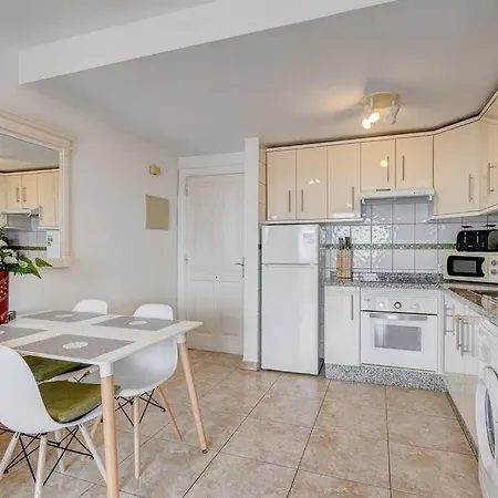 شقة Royal Garden - 2 Bedroom بلايا ذي لاس أميريكاس